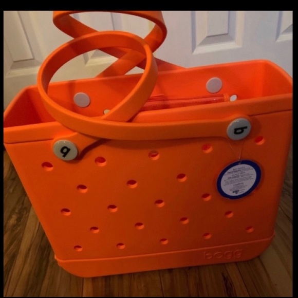 Bogg Bag Handbags - Buy NWT, Bogg Bag Orange, Get Gray Bogg Wine Carrier & Wine Rack Listed Free